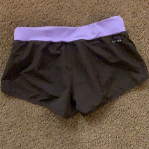 Running shorts - Picture 2 of 5